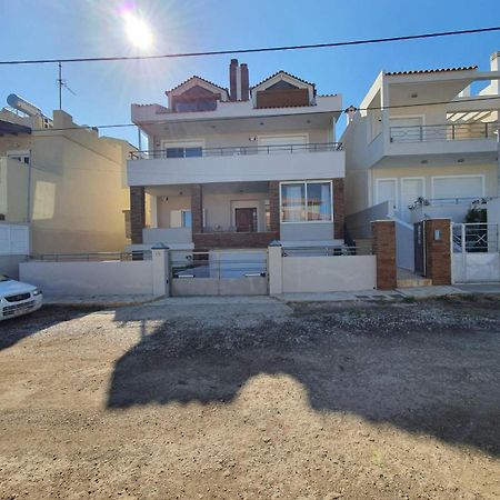 Surf House Villa Артемида Екстериор снимка