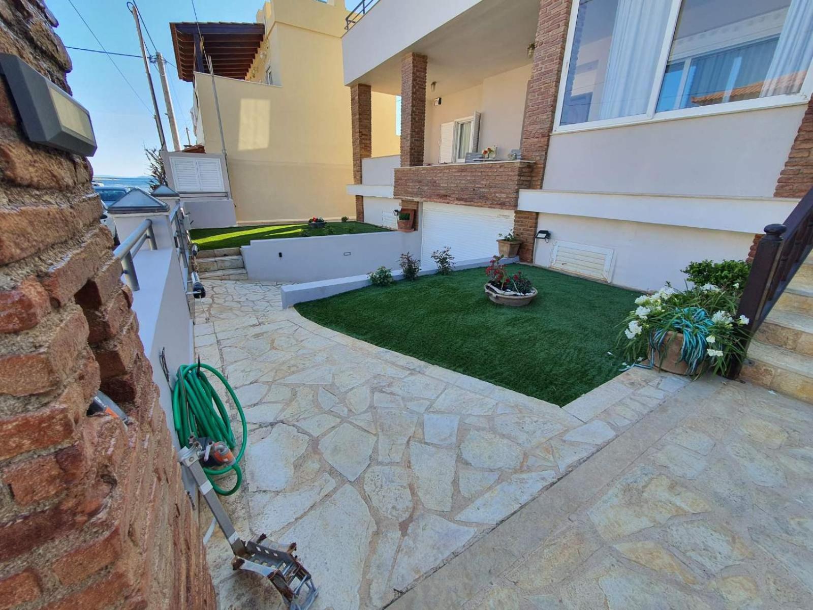Surf House Villa Артемида Екстериор снимка
