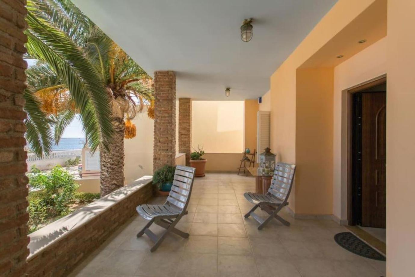 Surf House Villa Артемида Екстериор снимка