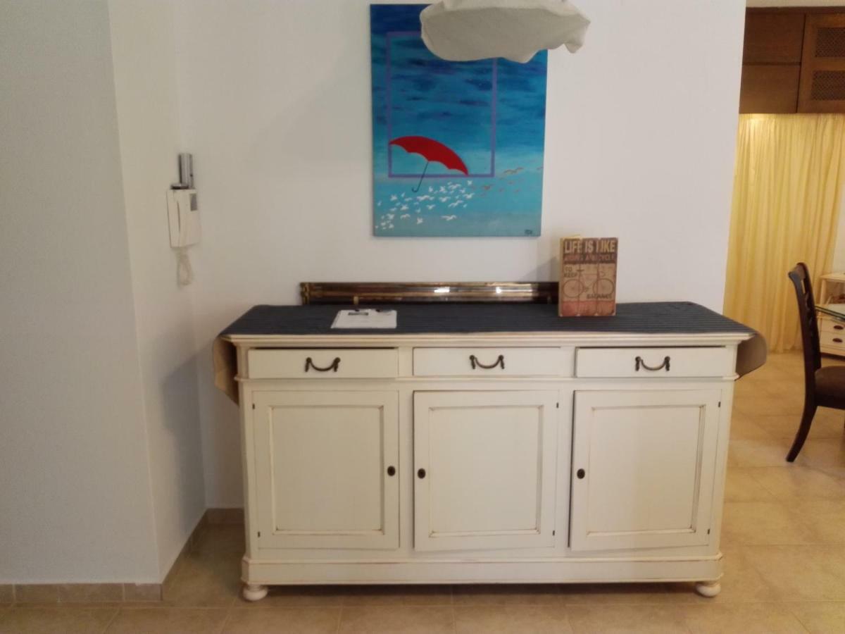 Surf House Villa Артемида Екстериор снимка